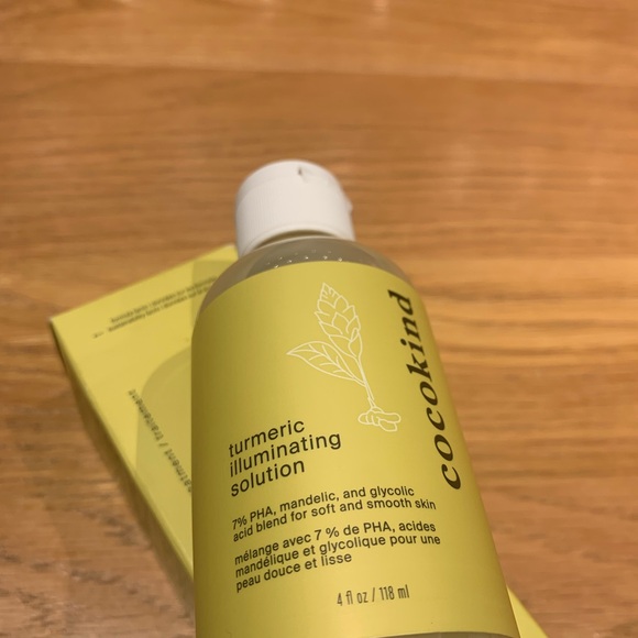 Cocokind Turmeric Illuminating Solution - Picture 4 of 6